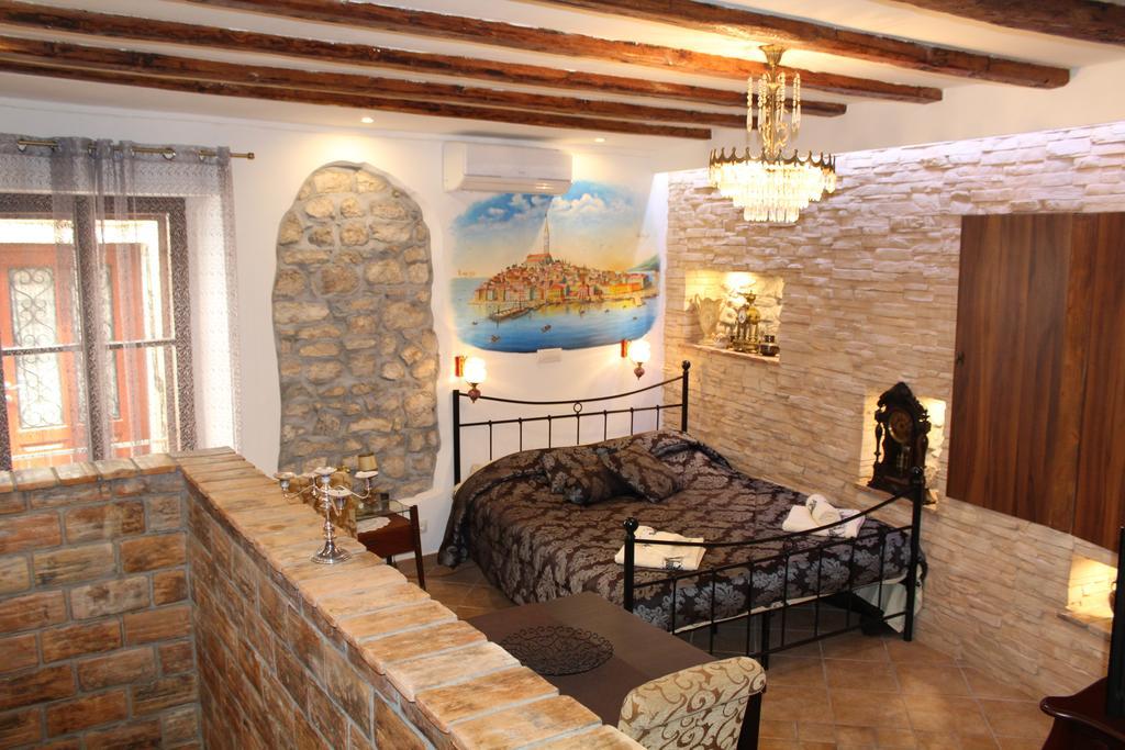 Rooms Da Angelica Old City 2 로비니 외부 사진